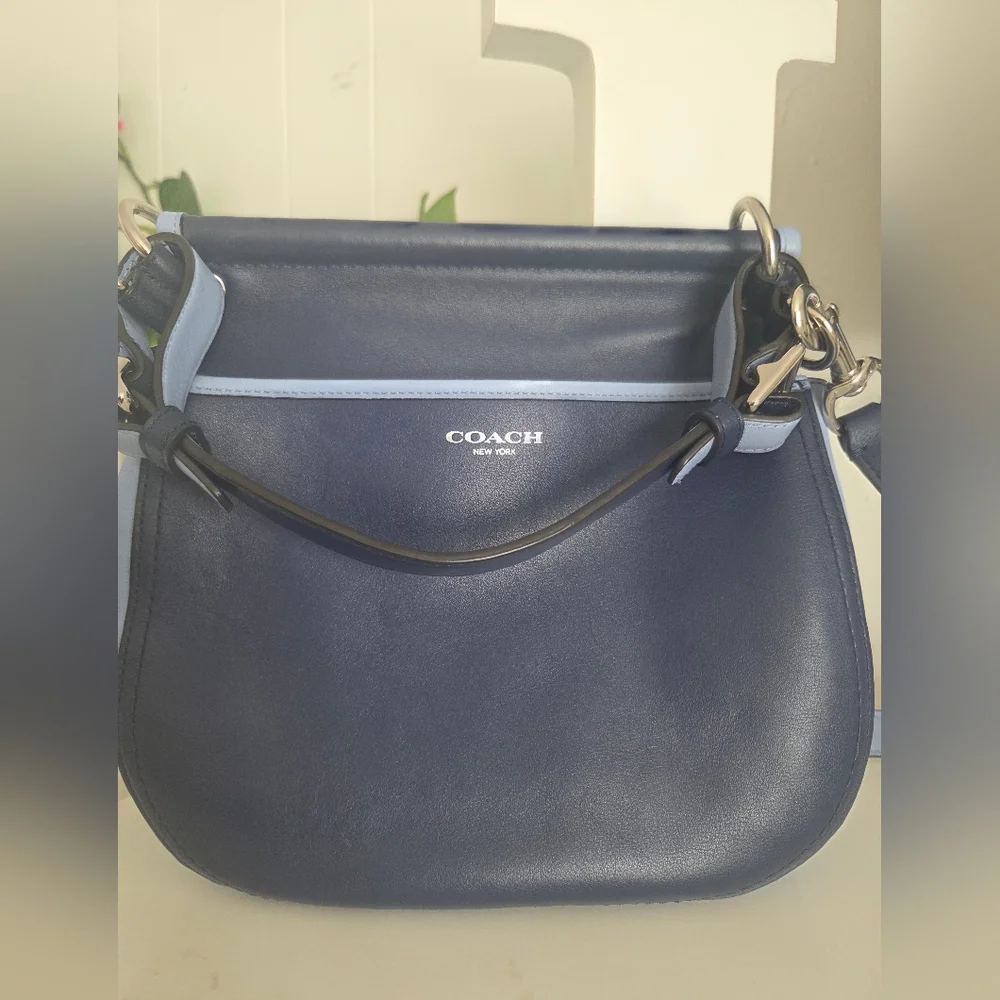 Coach
Coach Blue Leather Tassel Crossbody - Picture 6 of 10